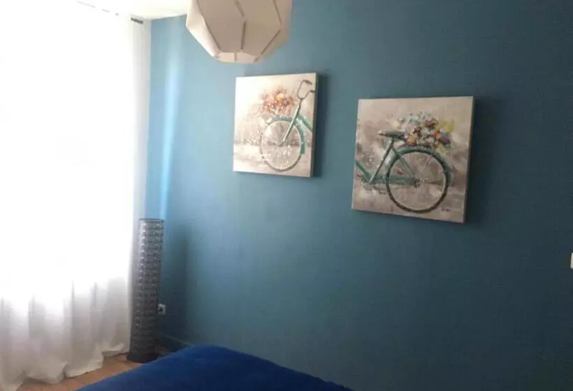 پانسیون Maison D’en Face
