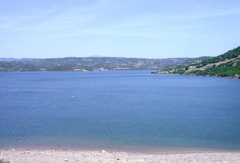 مبيت وإفطار Is Antas