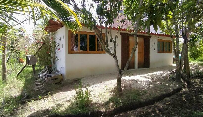 민박 Casita Tonina