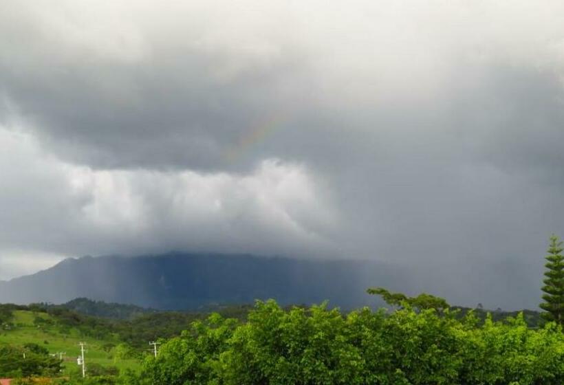 민박 Casita Tonina