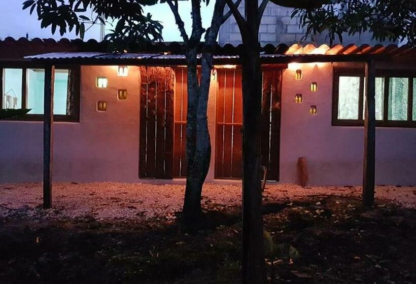 민박 Casita Tonina