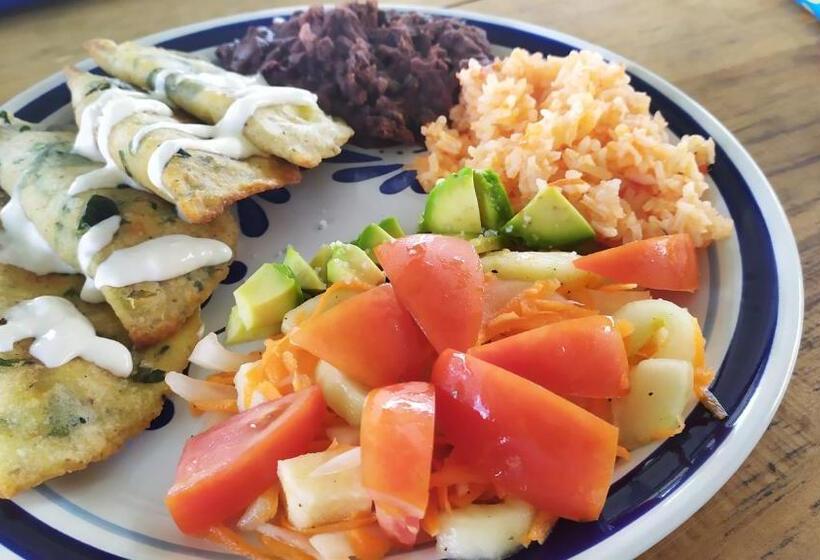 민박 Casita Tonina