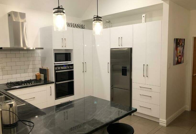 צימר Warm On Waterloo