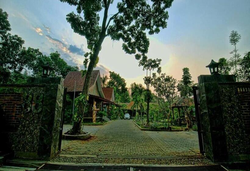 فندق Omah Joglo Semarang