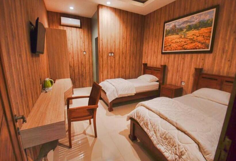 فندق Omah Joglo Semarang