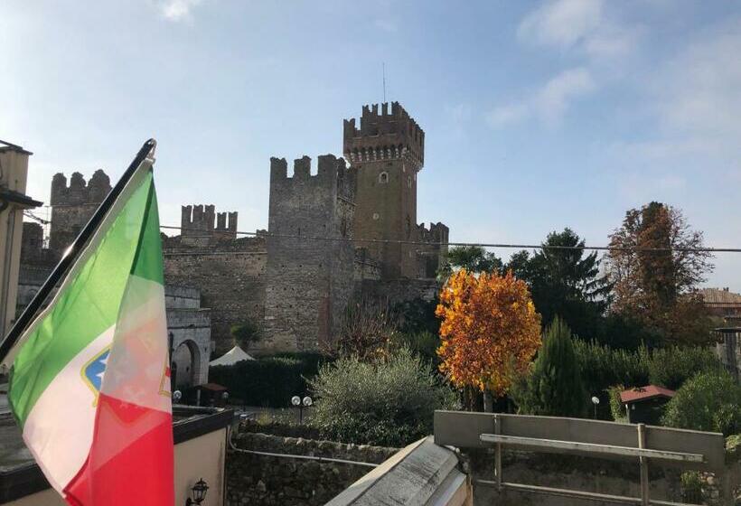 بنسيون Castello Centro Storico