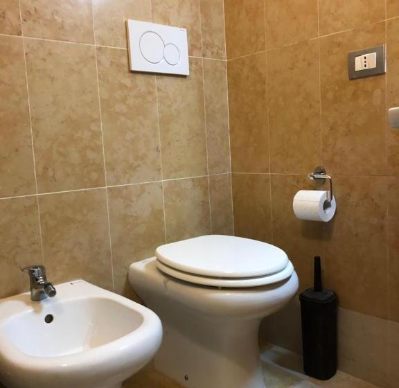 بنسيون Castello Centro Storico