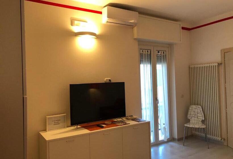 بنسيون Castello Centro Storico