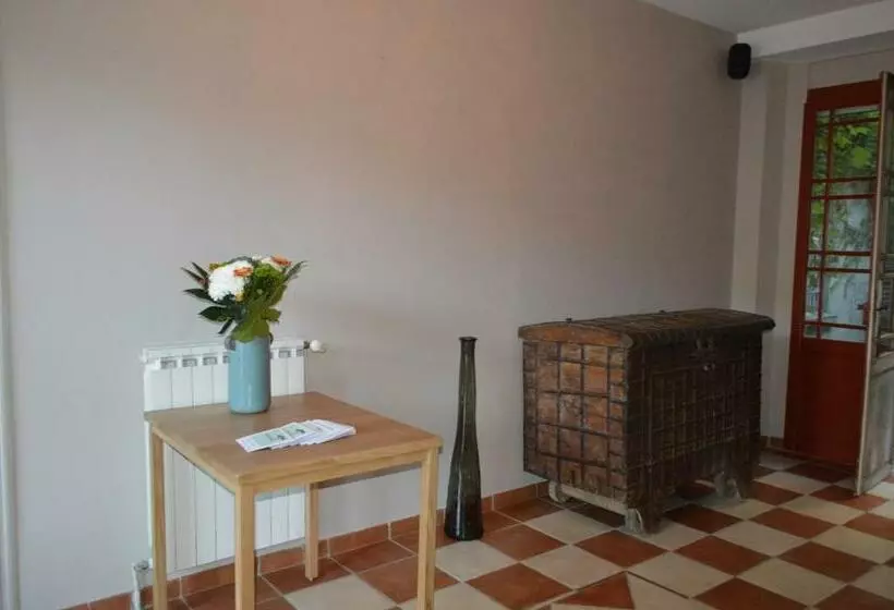 Majatalo L Inattendu