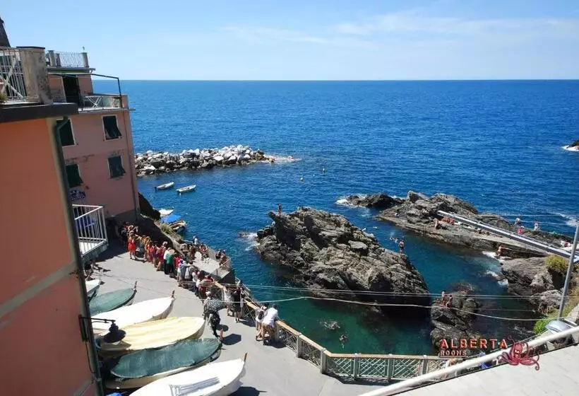 پانسیون Alberta Rooms Manarola