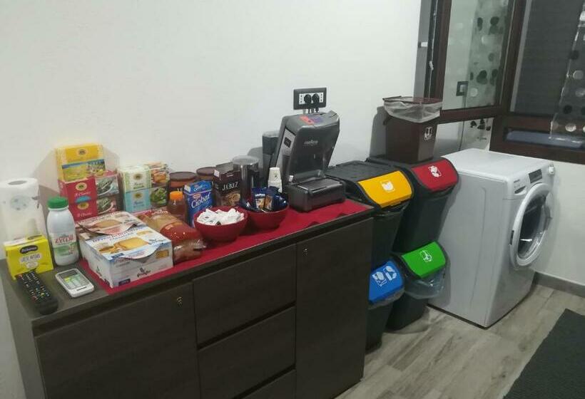 פנסיון Domos Loru