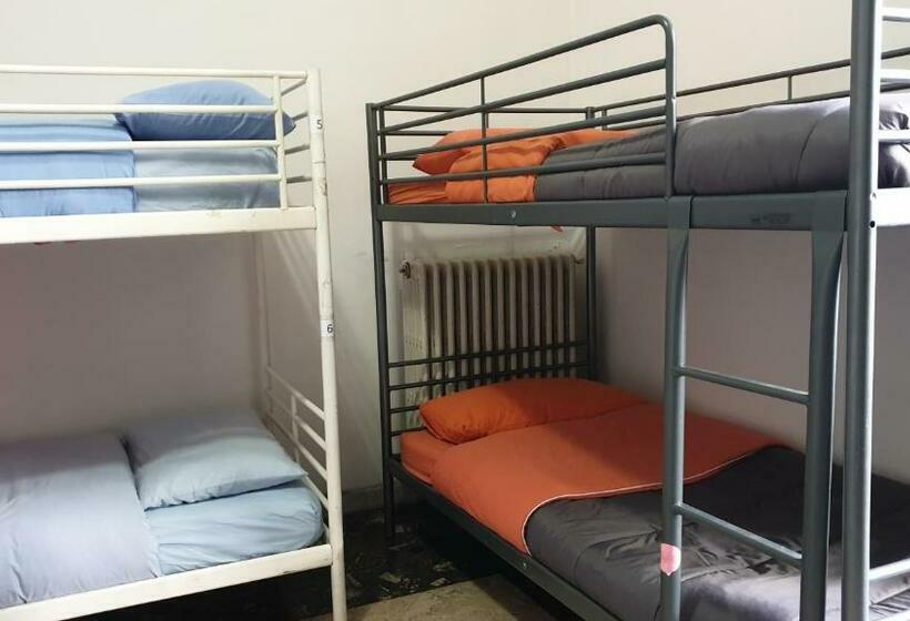 هاستل Movidablablabla