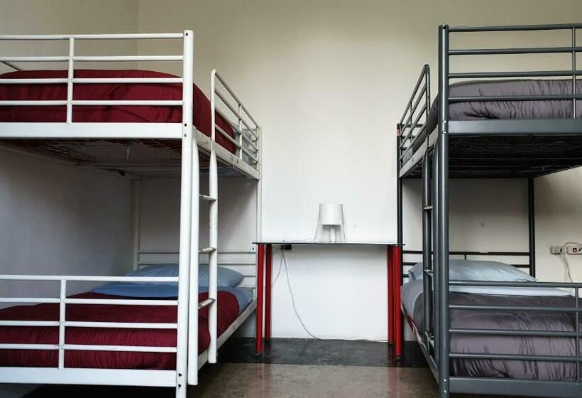 هاستل Movidablablabla