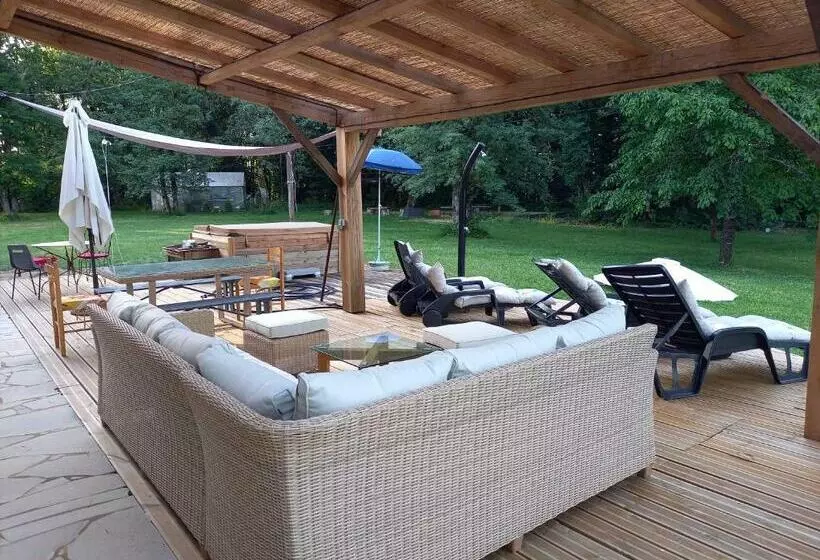 ベッドアンドブレックファースト Bienvenue En Périgord