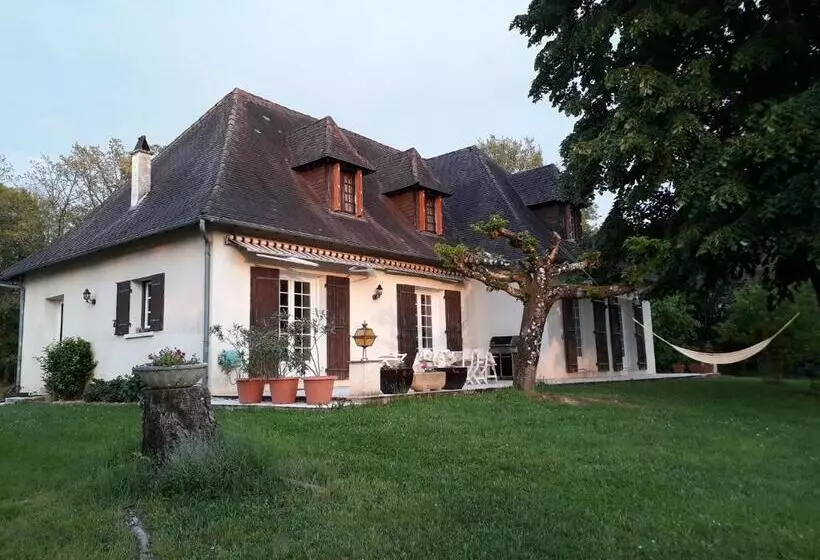 ベッドアンドブレックファースト Bienvenue En Périgord