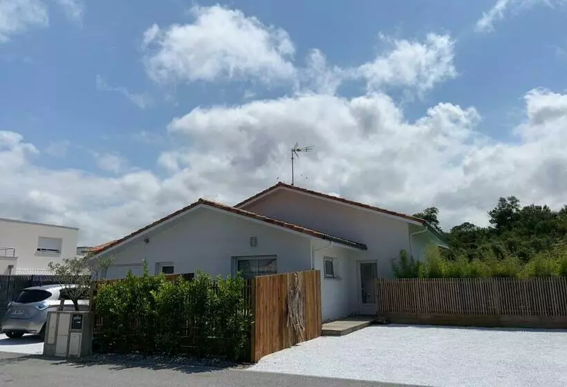 تختخواب و صبحانه Chambre Privée Avec Terrasse
