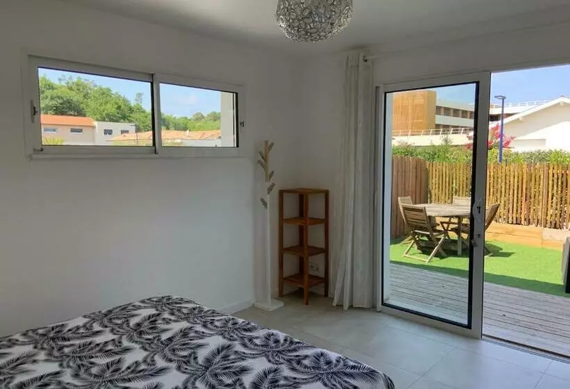 تختخواب و صبحانه Chambre Privée Avec Terrasse