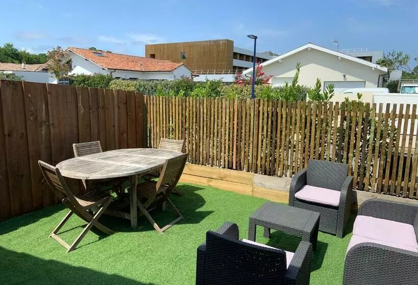 تختخواب و صبحانه Chambre Privée Avec Terrasse