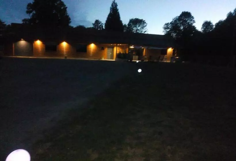 Aamiaismajoitus (B&B) La Chambre Du Clos Barriant