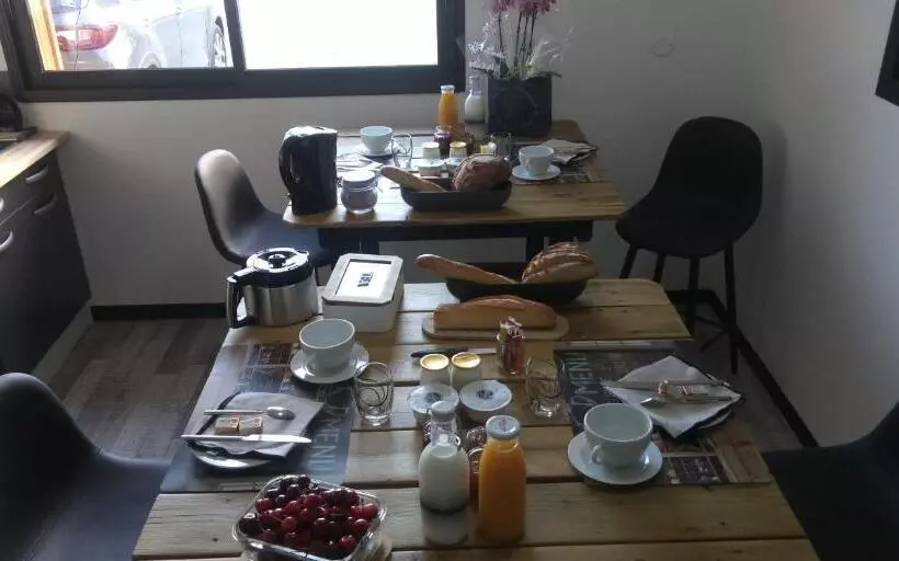 Aamiaismajoitus (B&B) La Chambre Du Clos Barriant