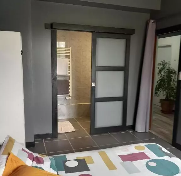 Aamiaismajoitus (B&B) La Chambre Du Clos Barriant