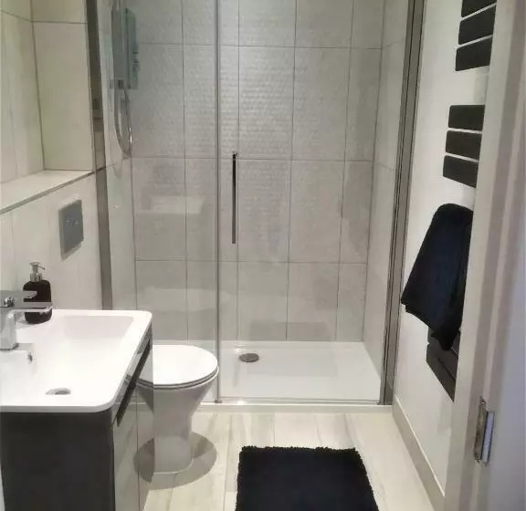 Aamiaismajoitus (B&B) The Grange Silverstone