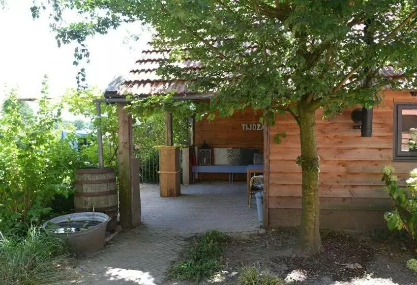 Aamiaismajoitus (B&B) Tijdzat