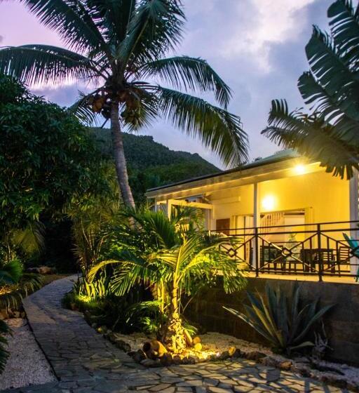 تختخواب و صبحانه Villa « Fleur De Pirate »