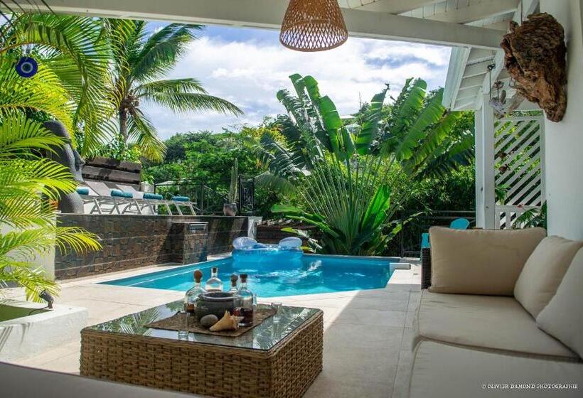 تختخواب و صبحانه Villa « Fleur De Pirate »