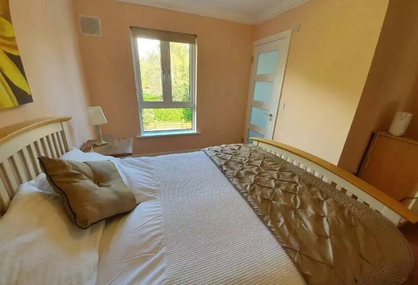 Aamiaismajoitus (B&B) Wolseley Park Guest House