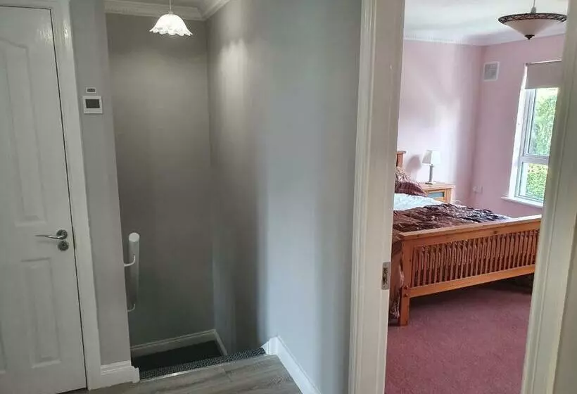 Aamiaismajoitus (B&B) Wolseley Park Guest House