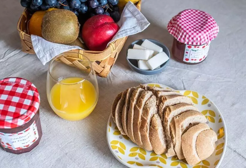 Le Domaine Des Ecoliers B&b