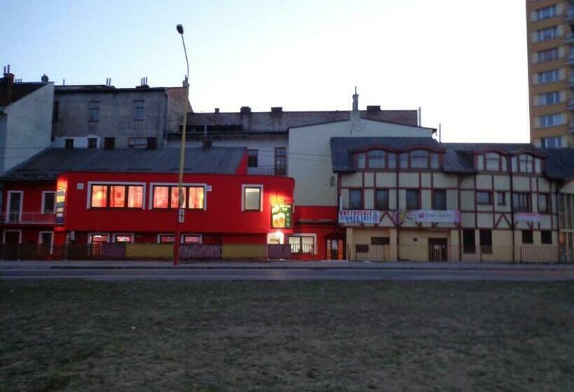 פנסיון Penzión Highway