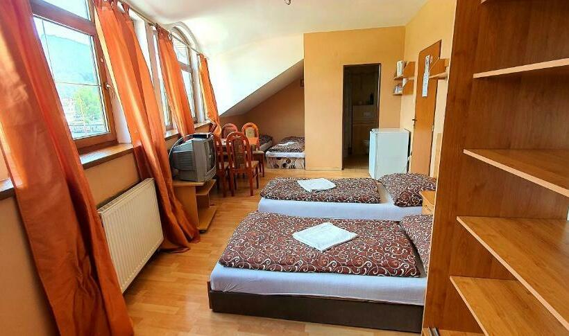 פנסיון Penzión Highway