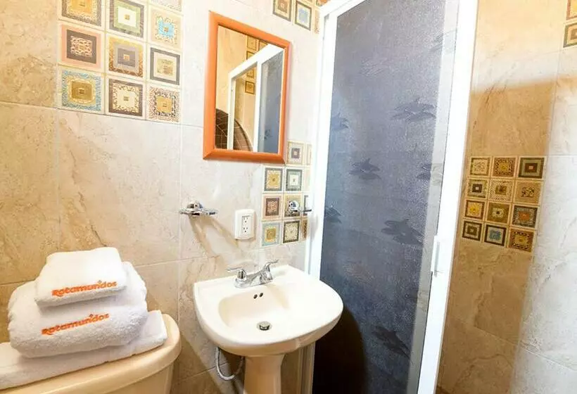 Majatalo Posada Las Reynas By Rotamundos