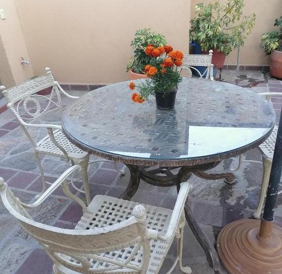 膳宿费 Posada Las Reynas By Rotamundos