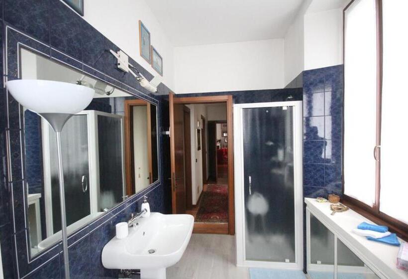 פנסיון Zizzihome Bed And Breakfast