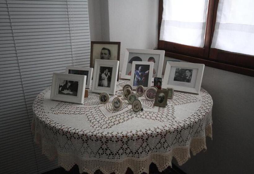 פנסיון Zizzihome Bed And Breakfast