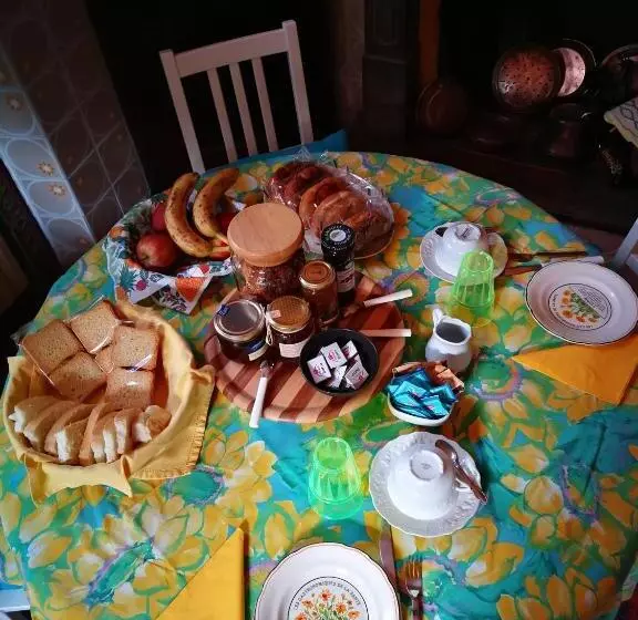 ペンション Zizzihome Bed And Breakfast