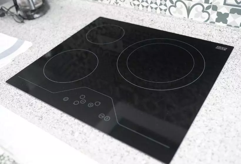 ユースホステル Coworking Studio