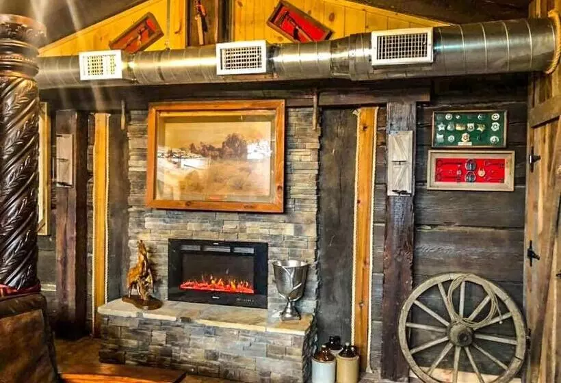 Hotelli Samantha S Timber Inn