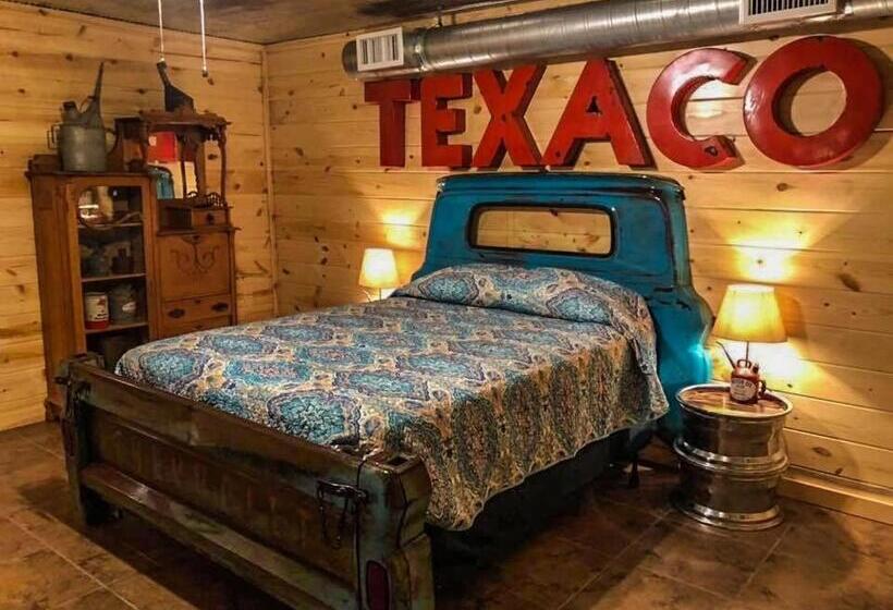 Szálloda Samantha S Timber Inn