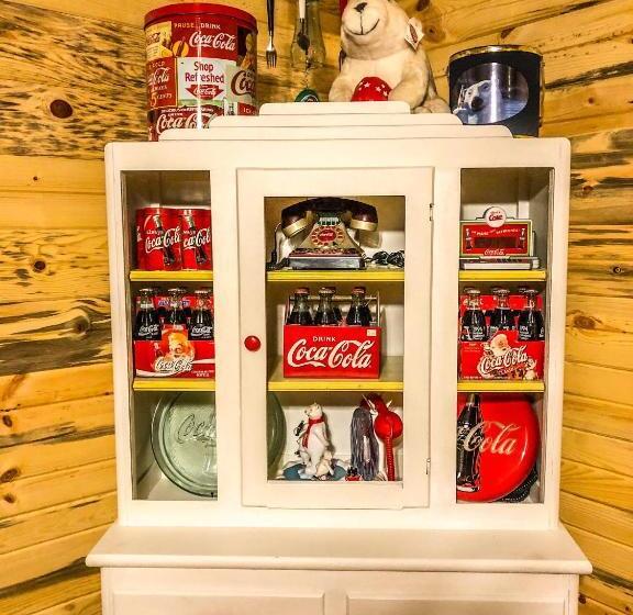 Szálloda Samantha S Timber Inn