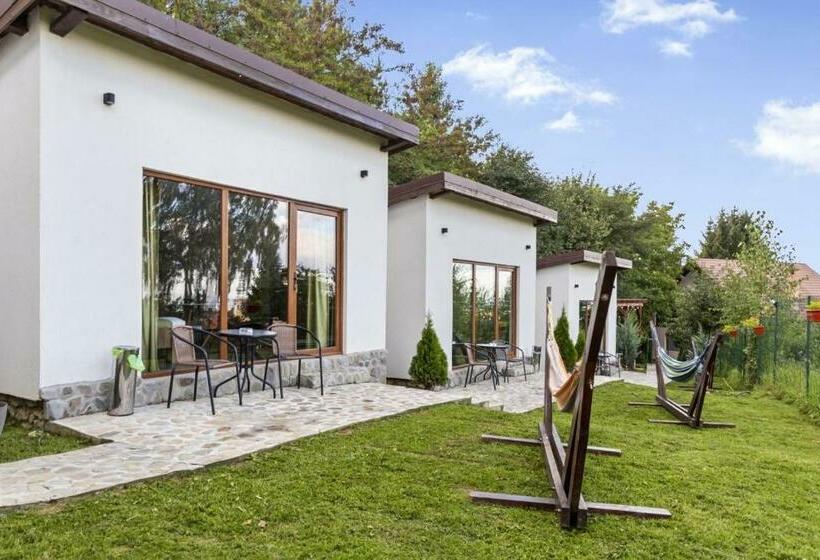 بنسيون Silver Bungalow