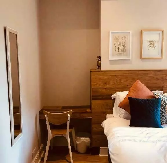 ペンション Maritime Pods