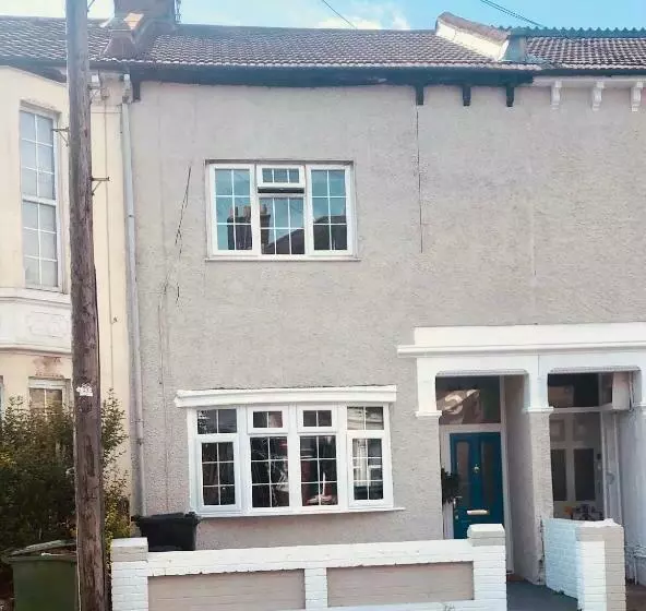 ペンション Maritime Pods