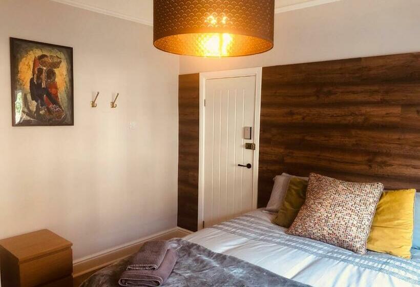 פנסיון Maritime Pods