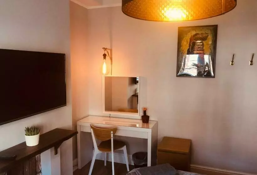 ペンション Maritime Pods