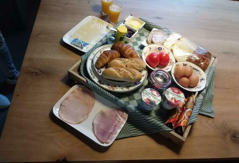 Bed and Breakfast Betty`s Tiny House