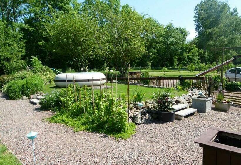 Bed and Breakfast Betty`s Tiny House